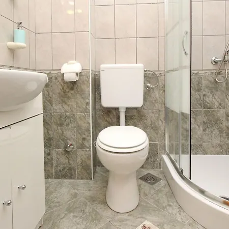 Charmante In Mit Eigenem Balkon By Interhome 아파트 *