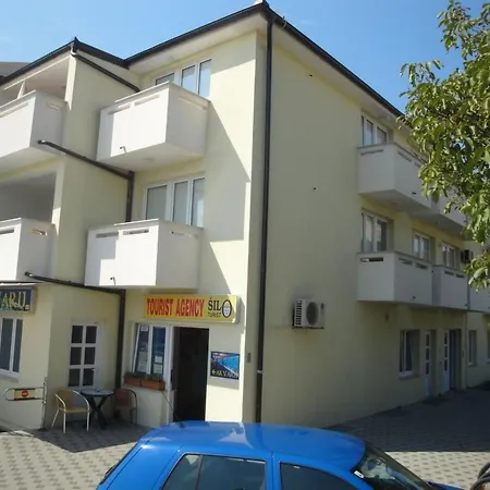 아파트 Charmante In Mit Eigenem Balkon By Interhome 바슈카