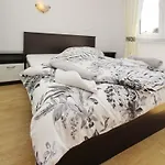 Charmante In Mit Eigenem Balkon By Interhome Apartament *