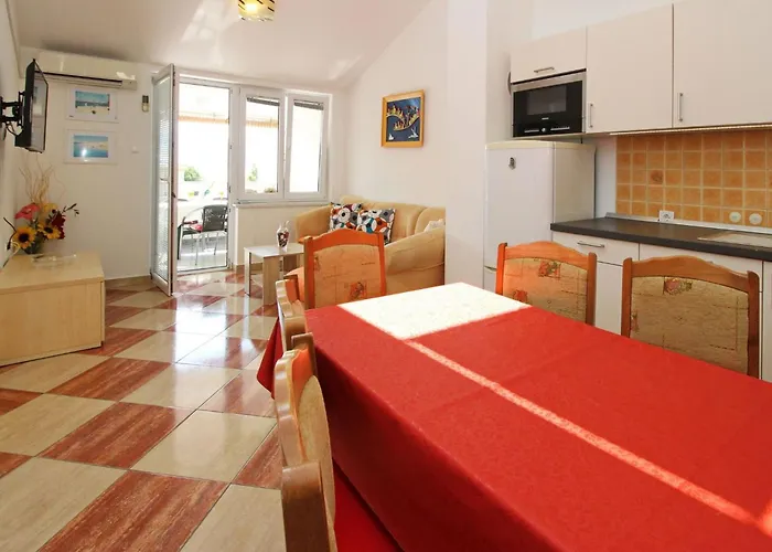 Apartmán Charmante In Mit Eigenem Balkon By Interhome *