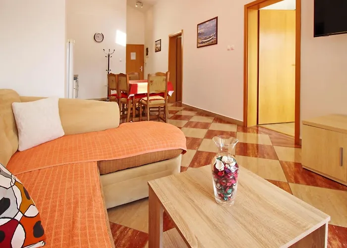 Charmante In Mit Eigenem Balkon By Interhome Διαμέρισμα *